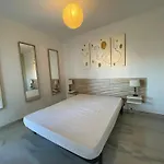 Apartmán 2 Pieces Avec Parking Prive A - Fr-1-338-554 *